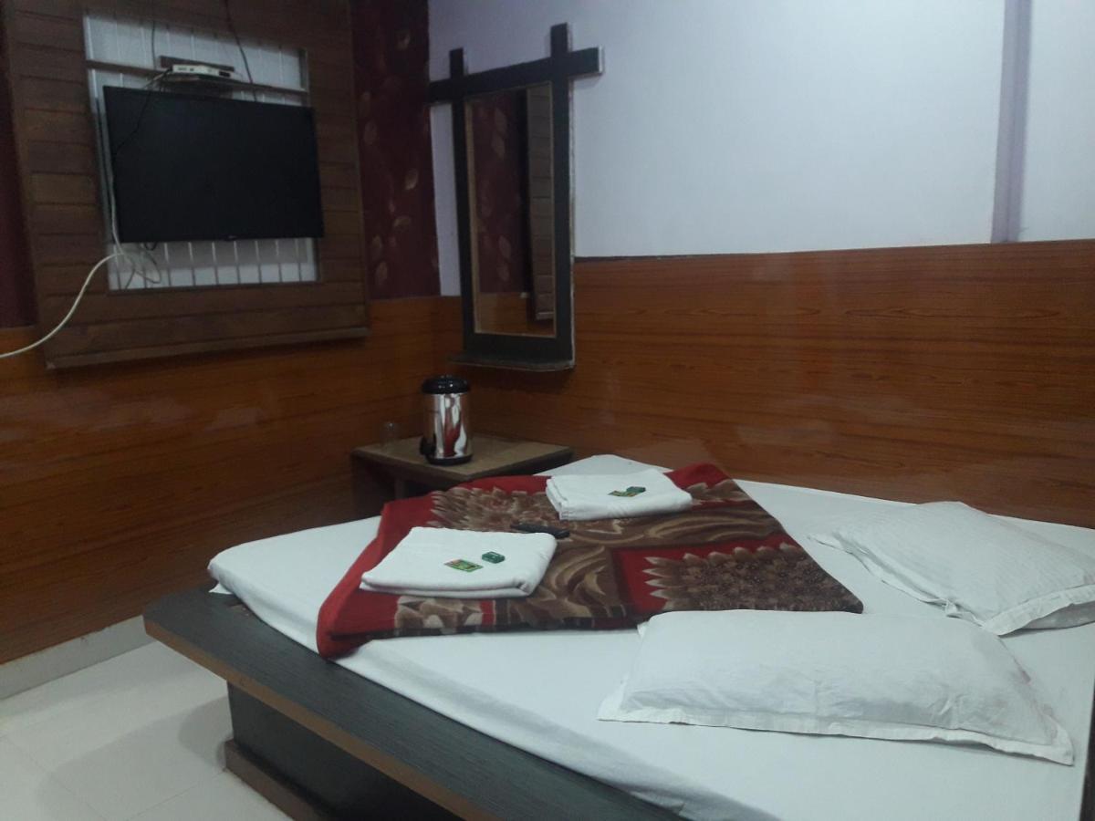 Hotel Rajvihar Pachmarhi Luaran gambar