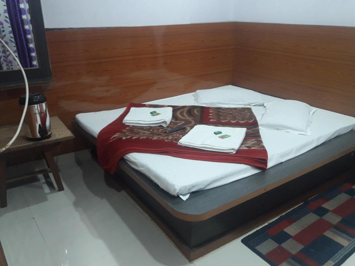 Hotel Rajvihar Pachmarhi Luaran gambar