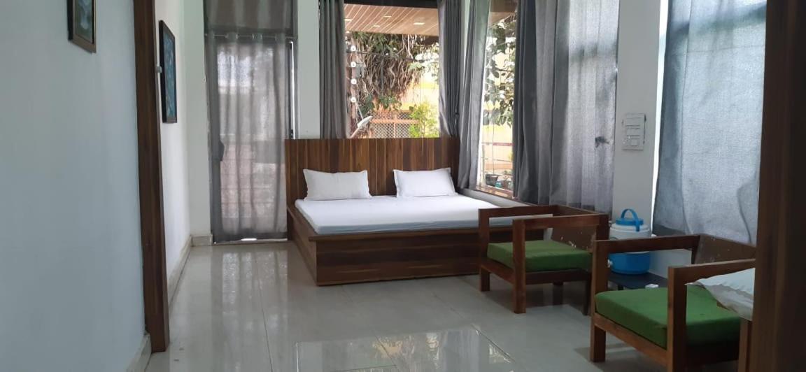 Hotel Rajvihar Pachmarhi Luaran gambar