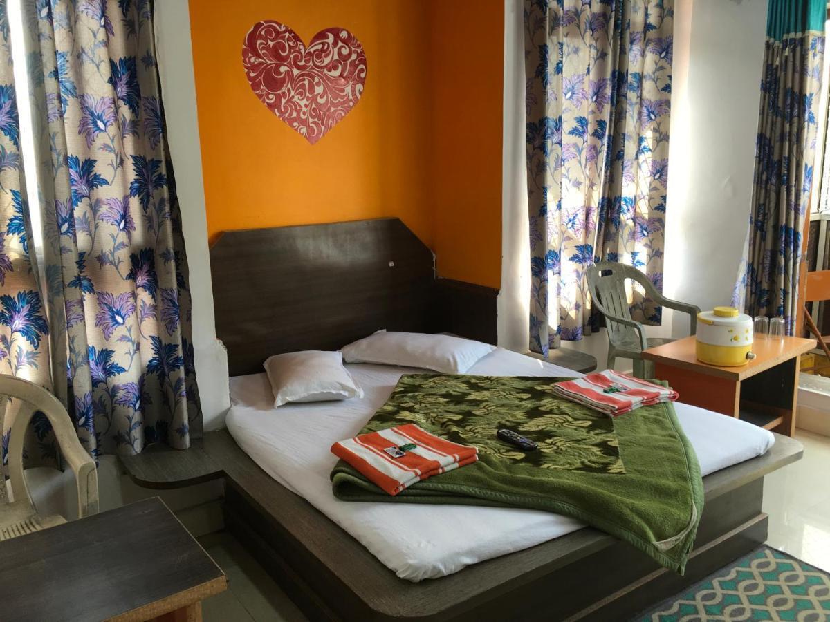 Hotel Rajvihar Pachmarhi Luaran gambar